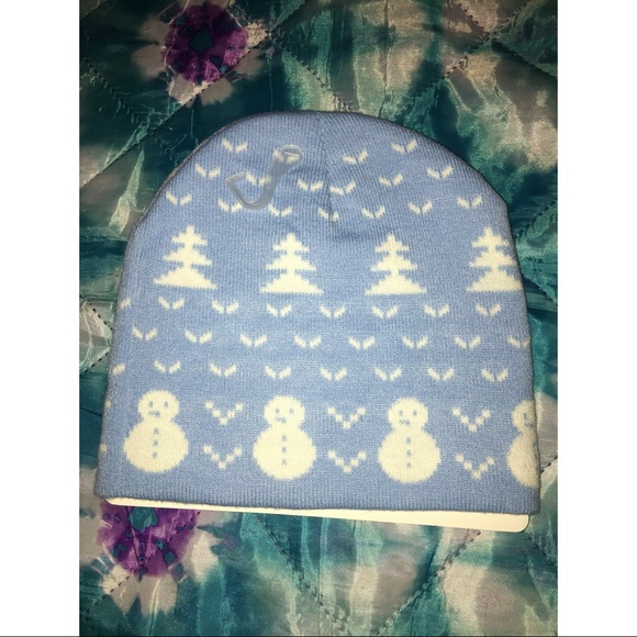 Beanie & Fingerless Gloves - Picture 2 of 3